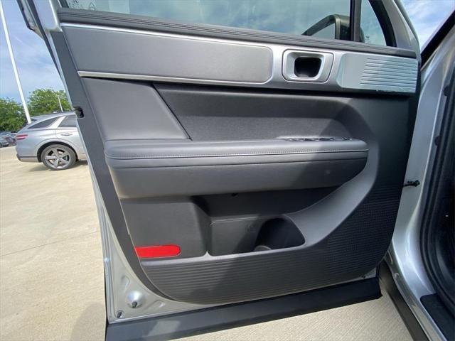 new 2025 Hyundai Santa Fe car, priced at $41,968