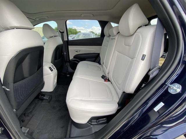 new 2025 Hyundai TUCSON Hybrid car, priced at $37,860