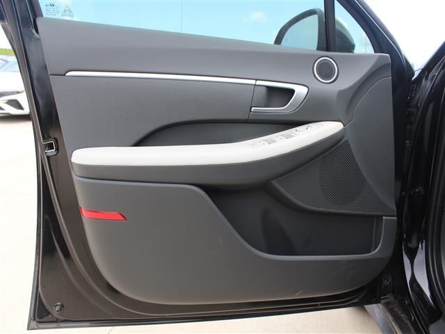new 2025 Hyundai Sonata car, priced at $28,405