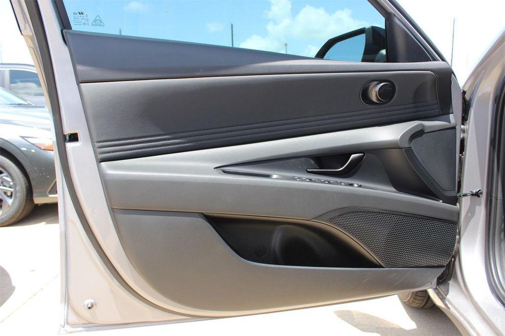 new 2025 Hyundai Elantra car, priced at $21,035