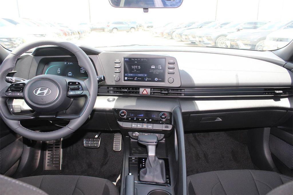 new 2025 Hyundai Elantra car, priced at $21,035