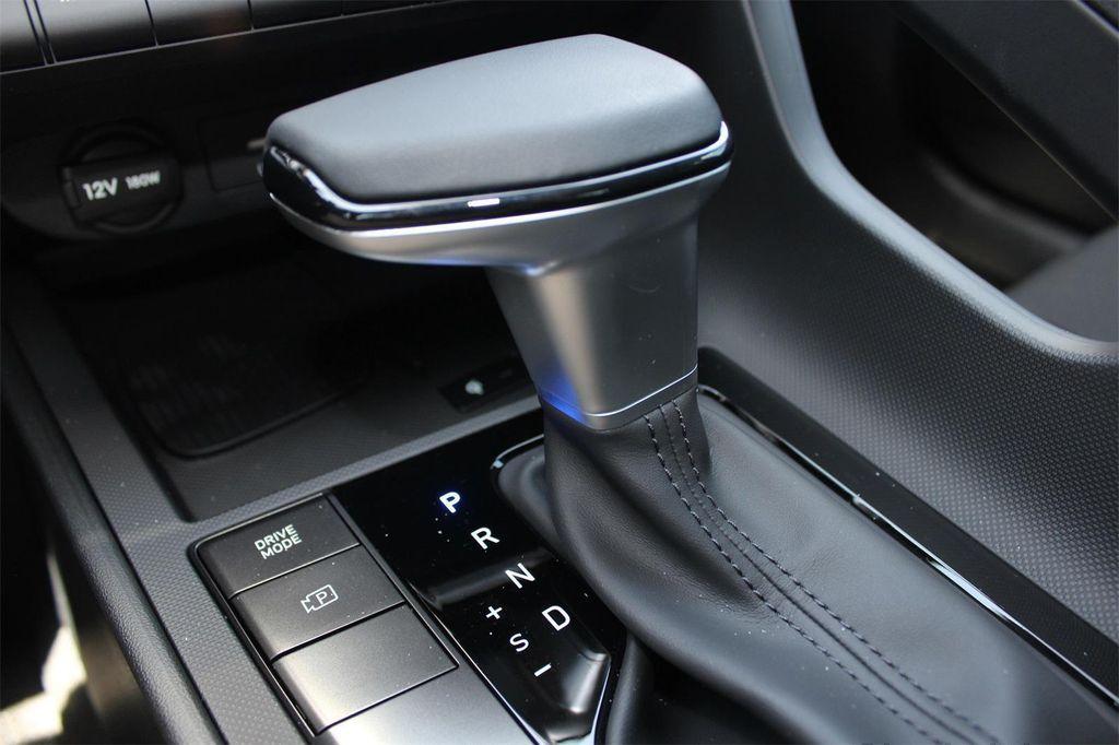 new 2025 Hyundai Elantra car, priced at $21,035