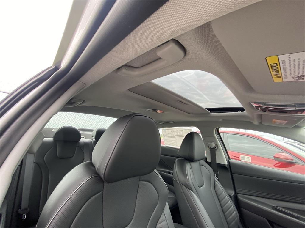 new 2024 Hyundai Elantra car, priced at $24,080