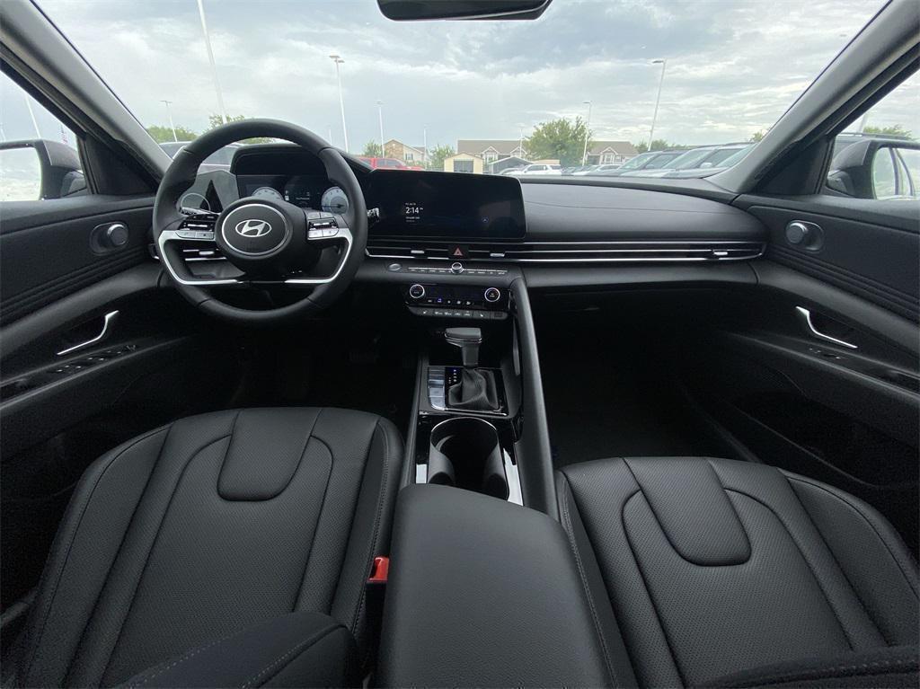 new 2024 Hyundai Elantra car, priced at $24,080
