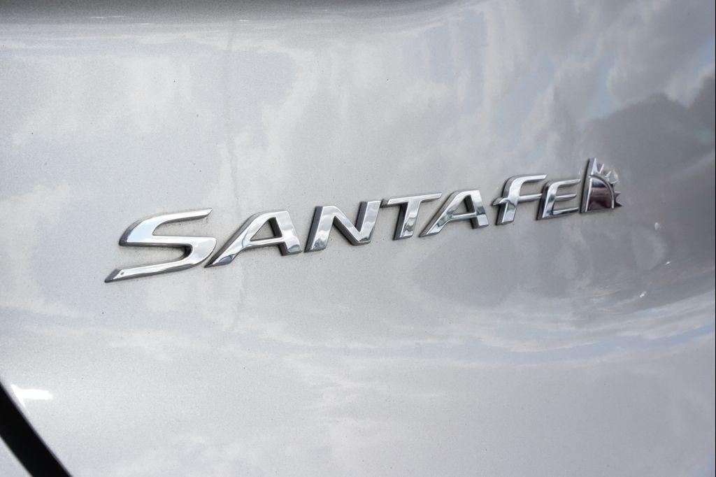 used 2022 Hyundai Santa Fe car, priced at $25,698