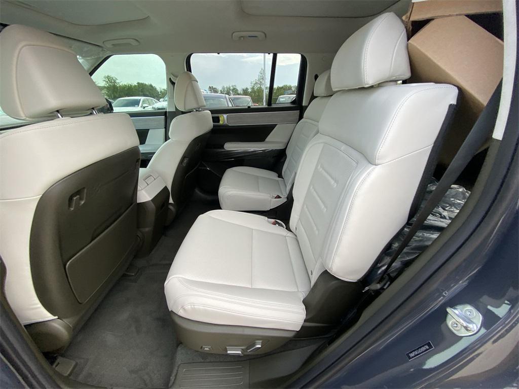 new 2025 Hyundai Santa Fe car, priced at $45,236