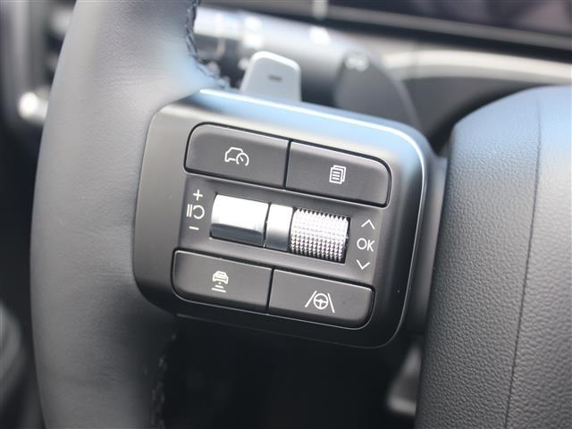 used 2025 Hyundai Santa Fe car, priced at $34,999