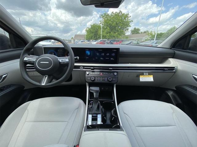 new 2025 Hyundai Tucson car, priced at $27,558