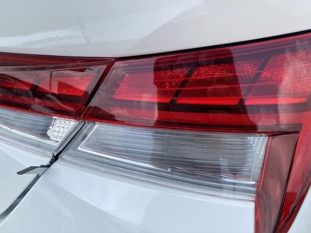 new 2025 Hyundai ELANTRA HEV car, priced at $27,259