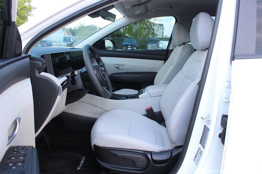 new 2025 Hyundai Tucson car, priced at $27,830