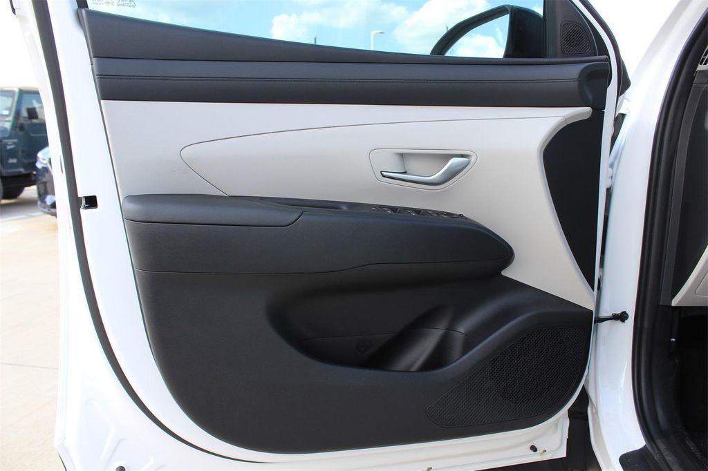 new 2025 Hyundai Tucson car, priced at $27,830