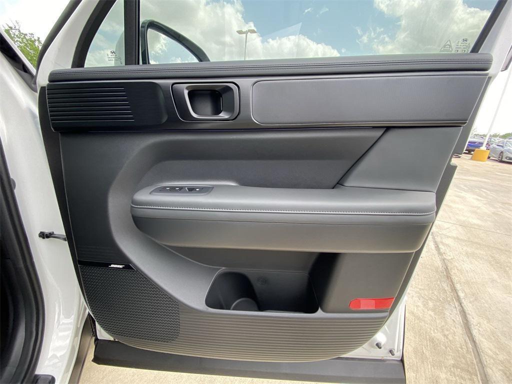 new 2025 Hyundai SANTA FE HEV car, priced at $47,948