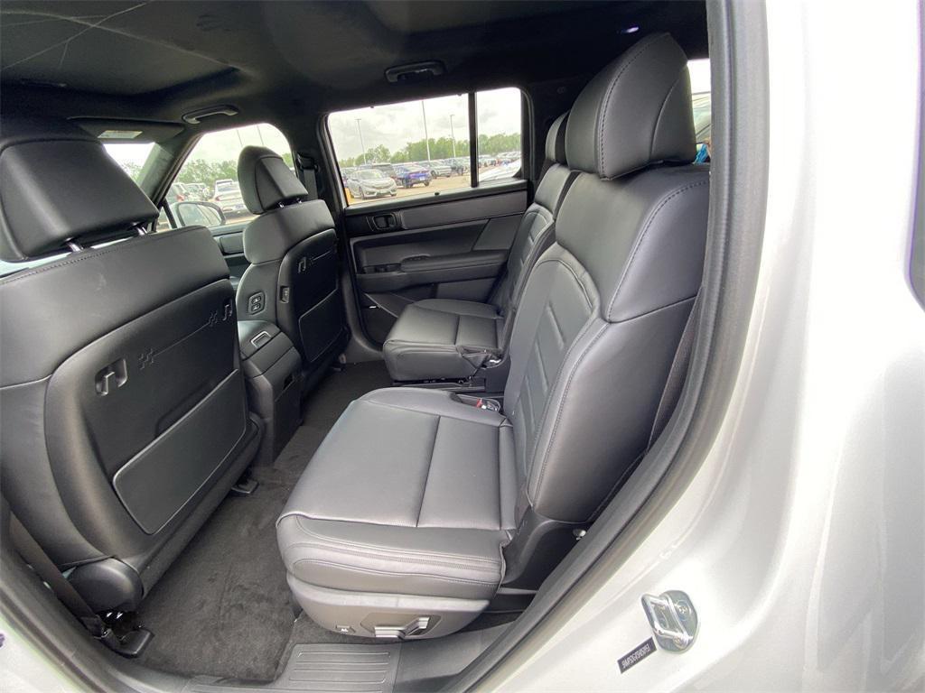 new 2025 Hyundai SANTA FE HEV car, priced at $47,948