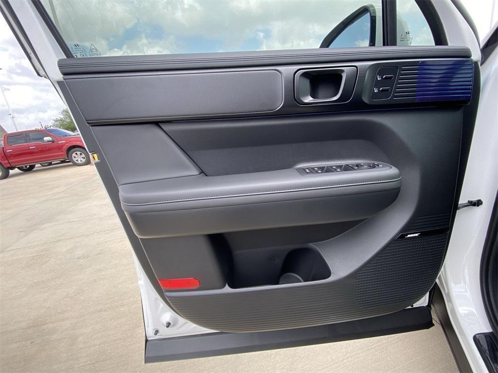 new 2025 Hyundai SANTA FE HEV car, priced at $47,948