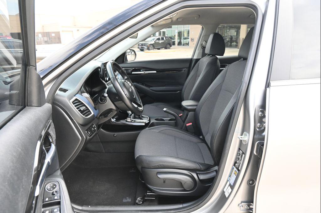 used 2023 Kia Seltos car, priced at $19,997