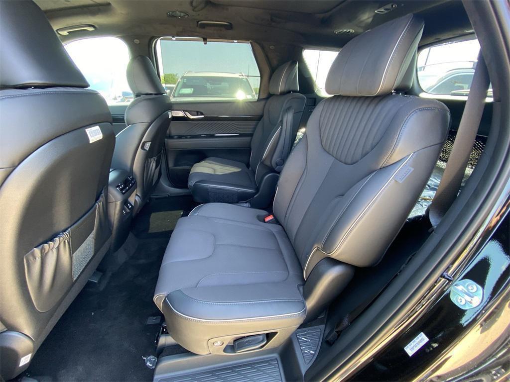 new 2025 Hyundai Palisade car, priced at $52,136