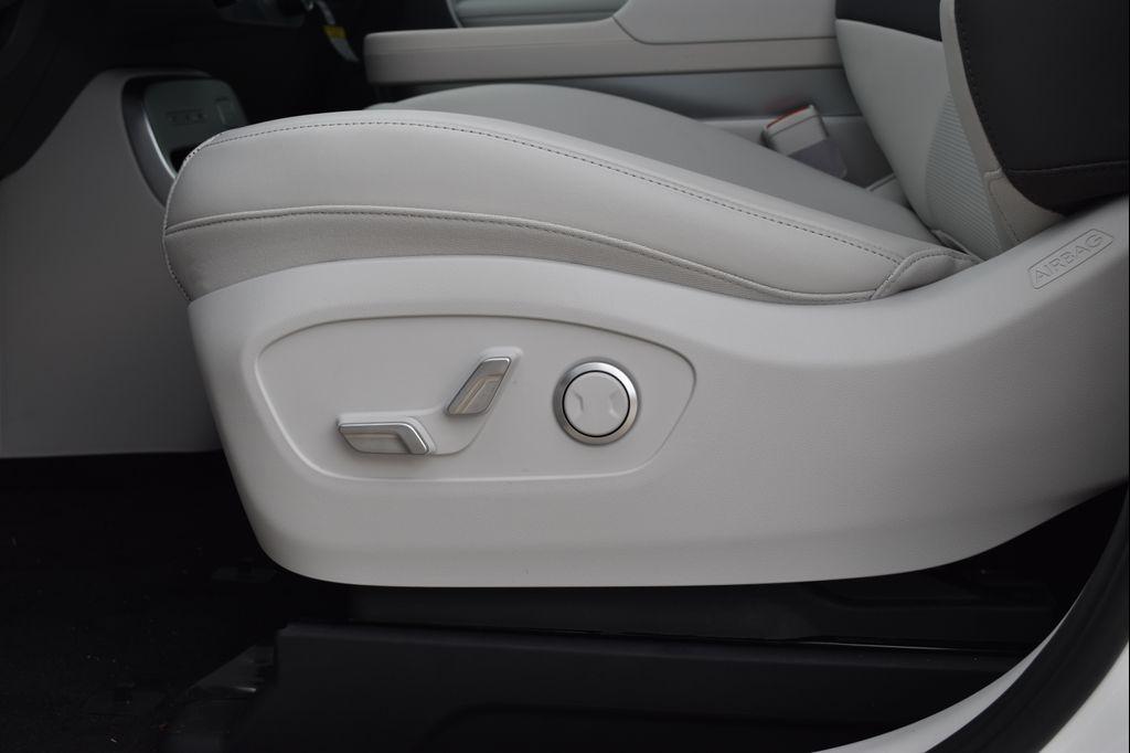 new 2026 Hyundai IONIQ 9 car, priced at $68,459