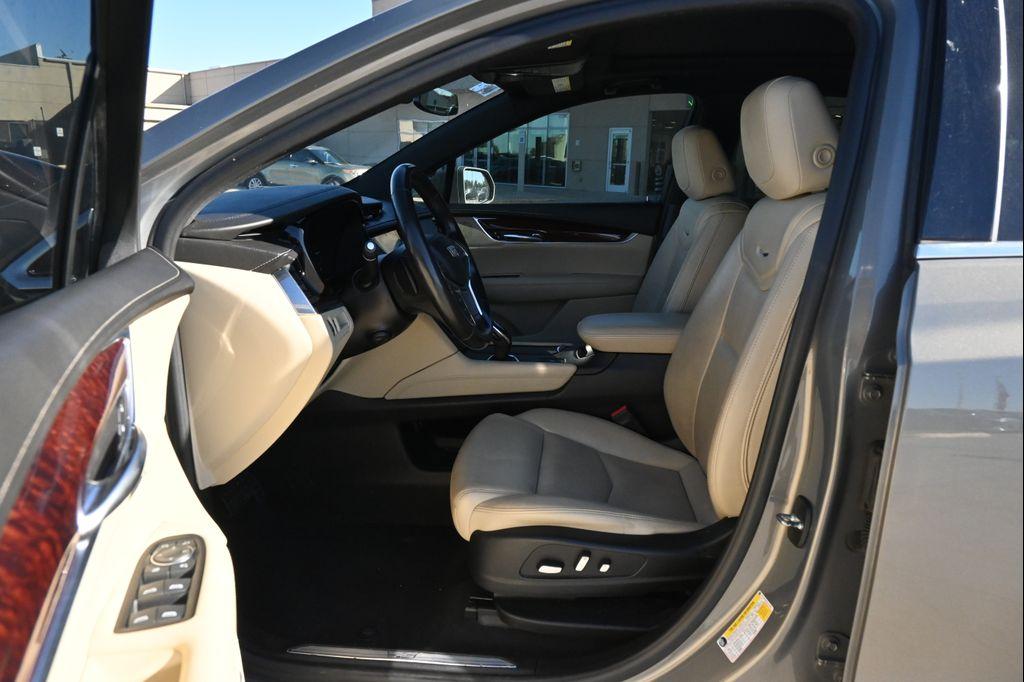 used 2019 Cadillac XT5 car, priced at $16,998