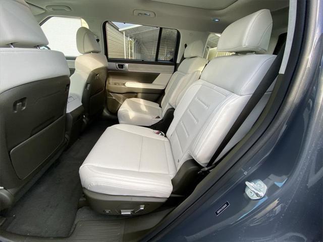 new 2025 Hyundai Santa Fe car, priced at $46,036