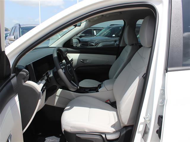 new 2025 Hyundai Tucson car, priced at $30,618