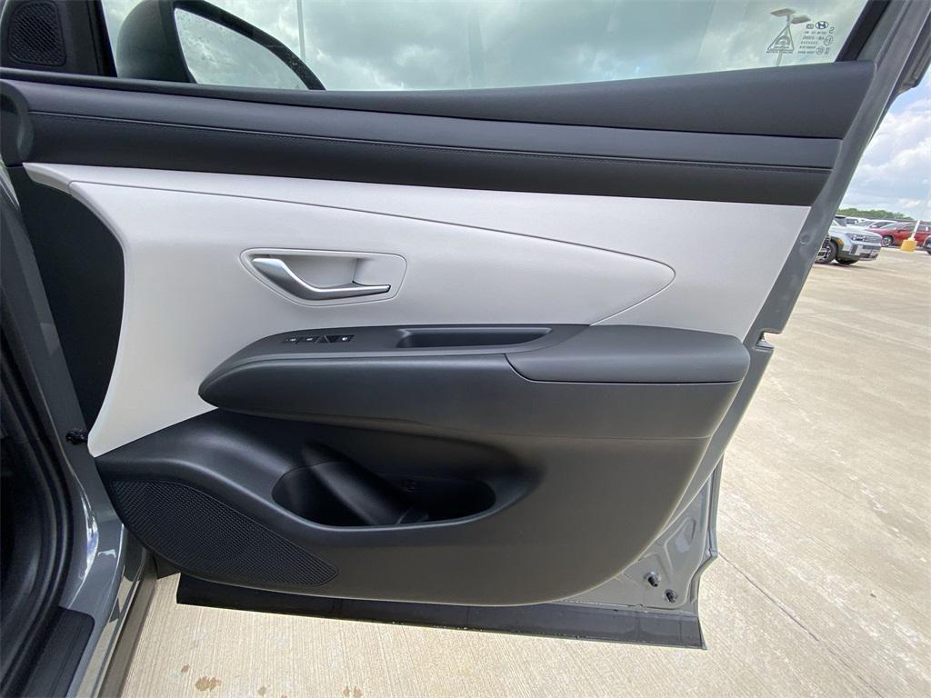 new 2025 Hyundai Tucson car, priced at $26,895
