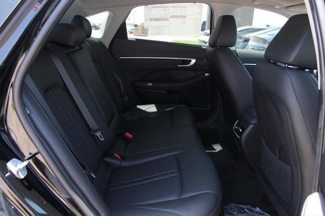 new 2025 Hyundai Sonata Hybrid car, priced at $38,828