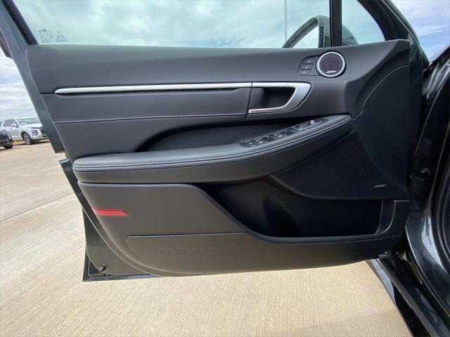 new 2025 Hyundai Sonata Hybrid car, priced at $38,828
