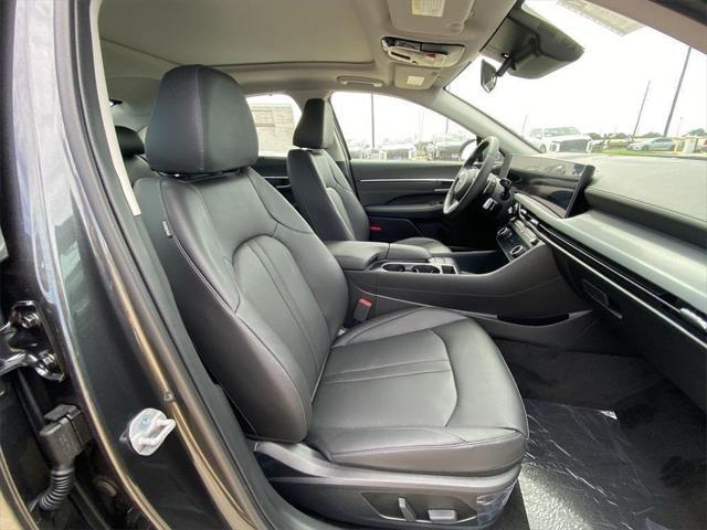 new 2025 Hyundai Sonata Hybrid car, priced at $38,828