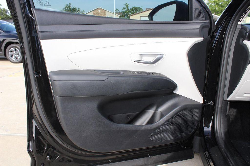 new 2025 Hyundai Tucson car, priced at $28,844