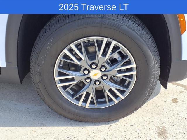 new 2025 Chevrolet Traverse car, priced at $41,844