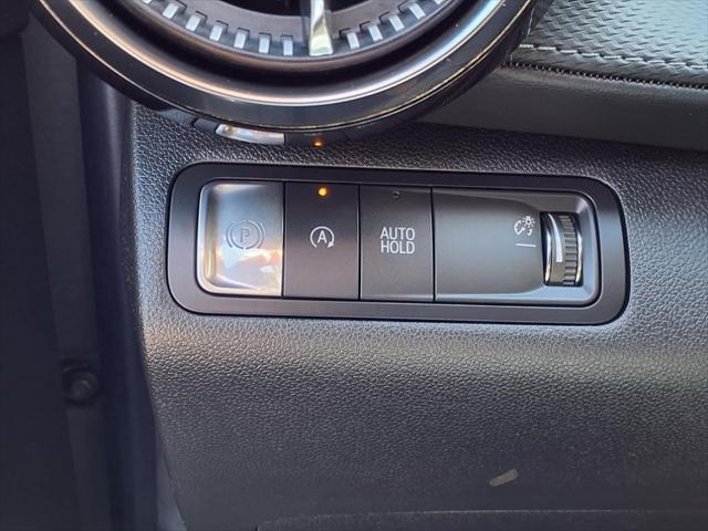 used 2025 Chevrolet Equinox car, priced at $29,534