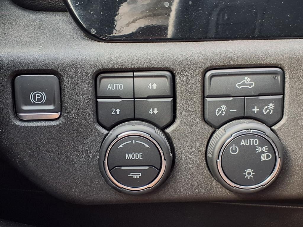 used 2024 Chevrolet Silverado 1500 car, priced at $40,107