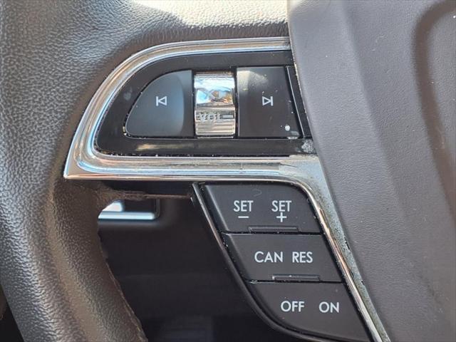 used 2022 Lincoln Nautilus car, priced at $38,297