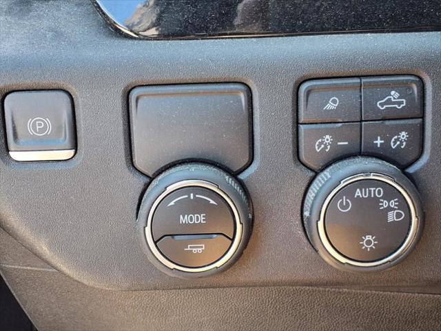 used 2024 Chevrolet Silverado 1500 car, priced at $34,183