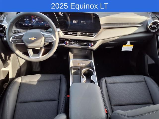 new 2025 Chevrolet Equinox car, priced at $32,325