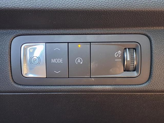 new 2025 Chevrolet Traverse car