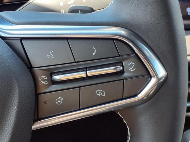 new 2025 Chevrolet Traverse car