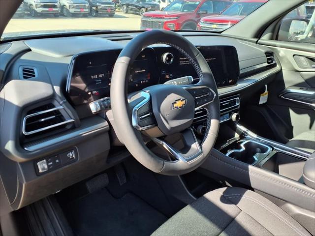 new 2025 Chevrolet Traverse car