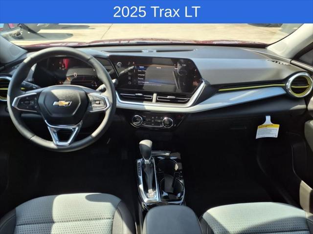 new 2025 Chevrolet Trax car, priced at $25,655