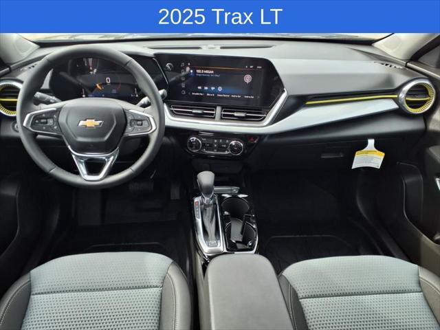 new 2025 Chevrolet Trax car, priced at $27,324