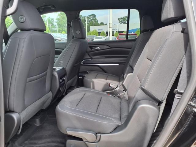 new 2025 Chevrolet Traverse car, priced at $50,074