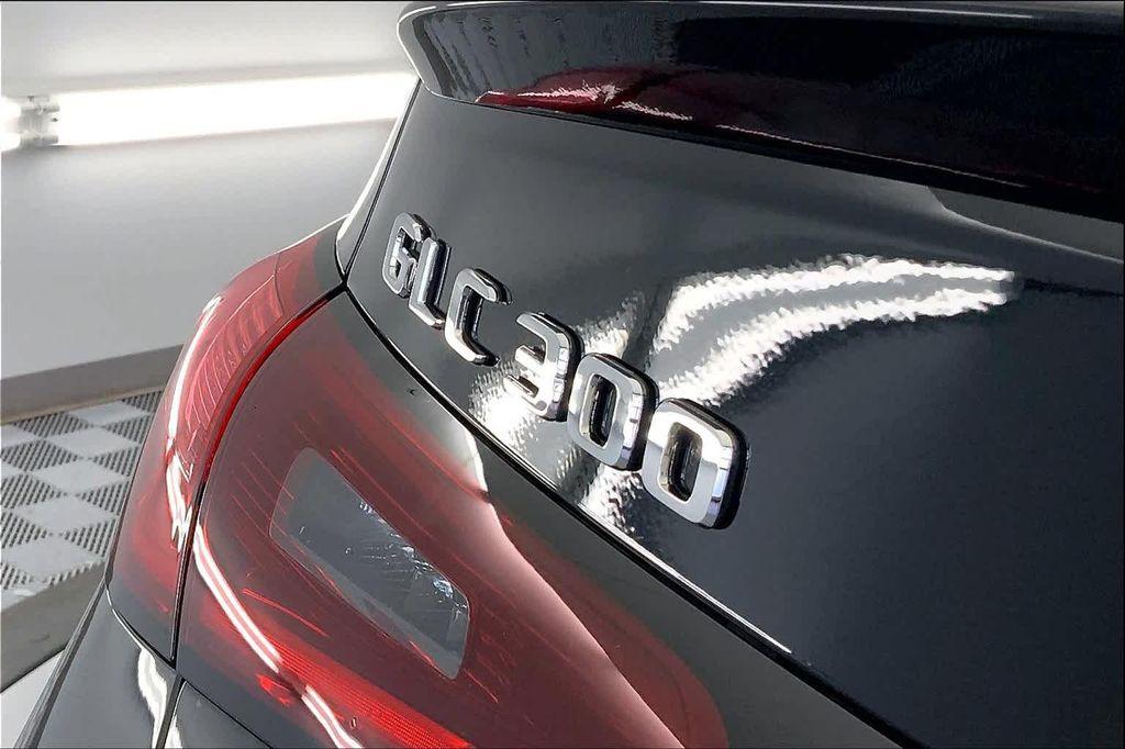 new 2025 Mercedes-Benz GLC 300 car, priced at $63,100