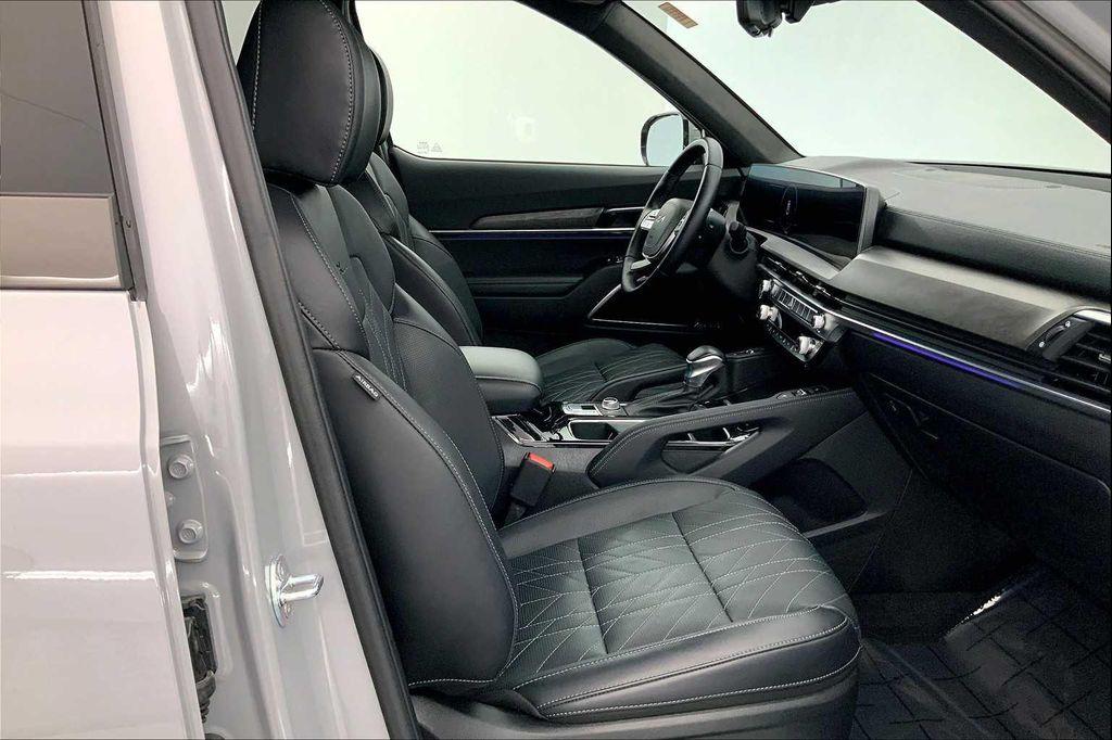 used 2024 Kia Telluride car, priced at $45,823