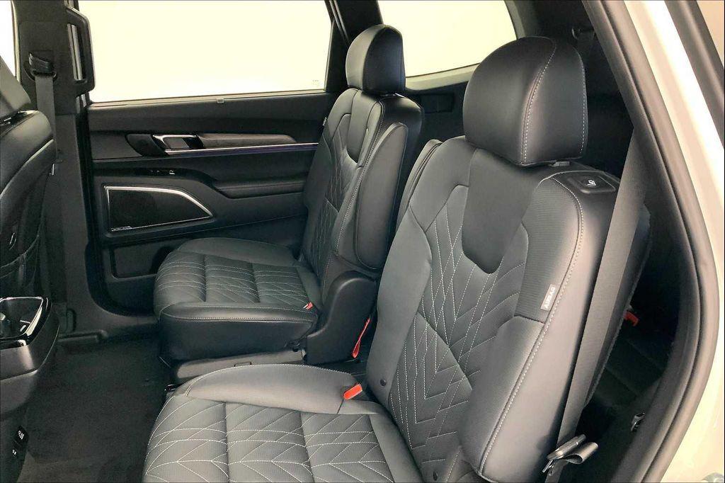 used 2024 Kia Telluride car, priced at $45,823