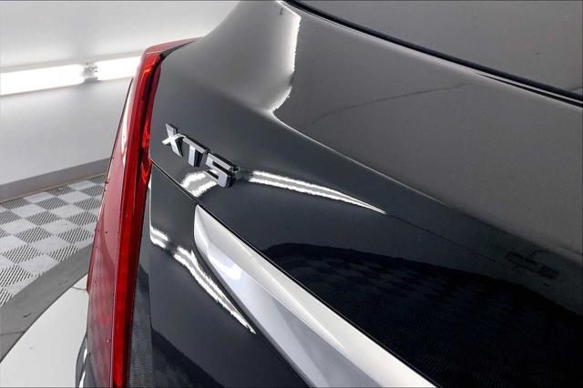 used 2021 Cadillac XT5 car, priced at $31,529