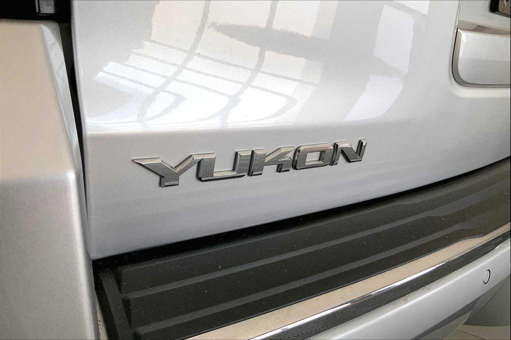 used 2019 GMC Yukon car, priced at $25,997