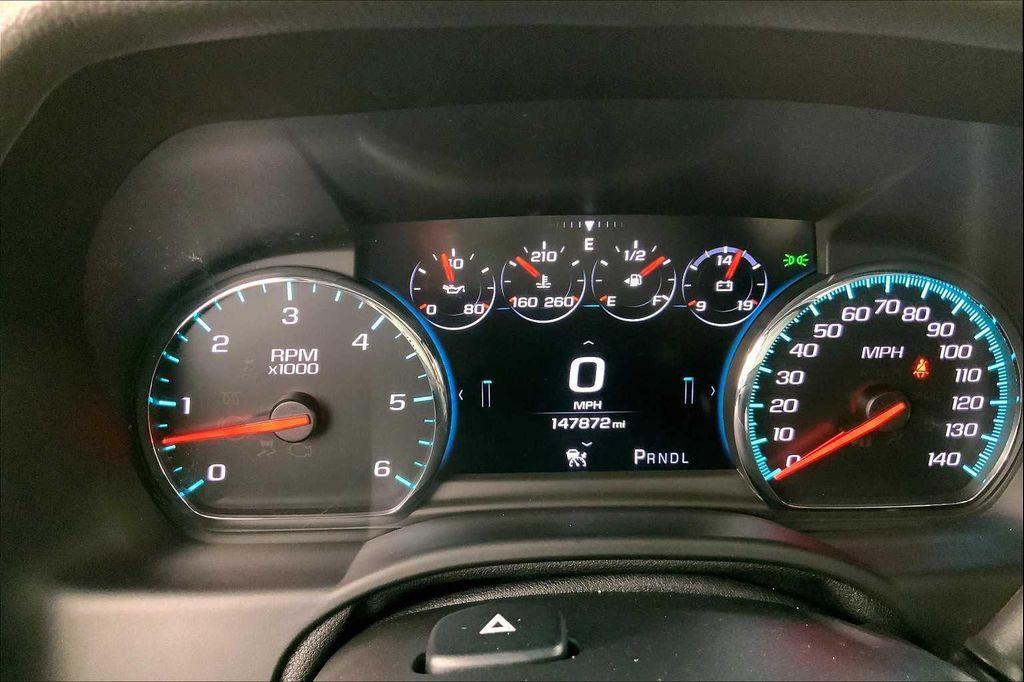 used 2019 GMC Yukon car, priced at $25,997