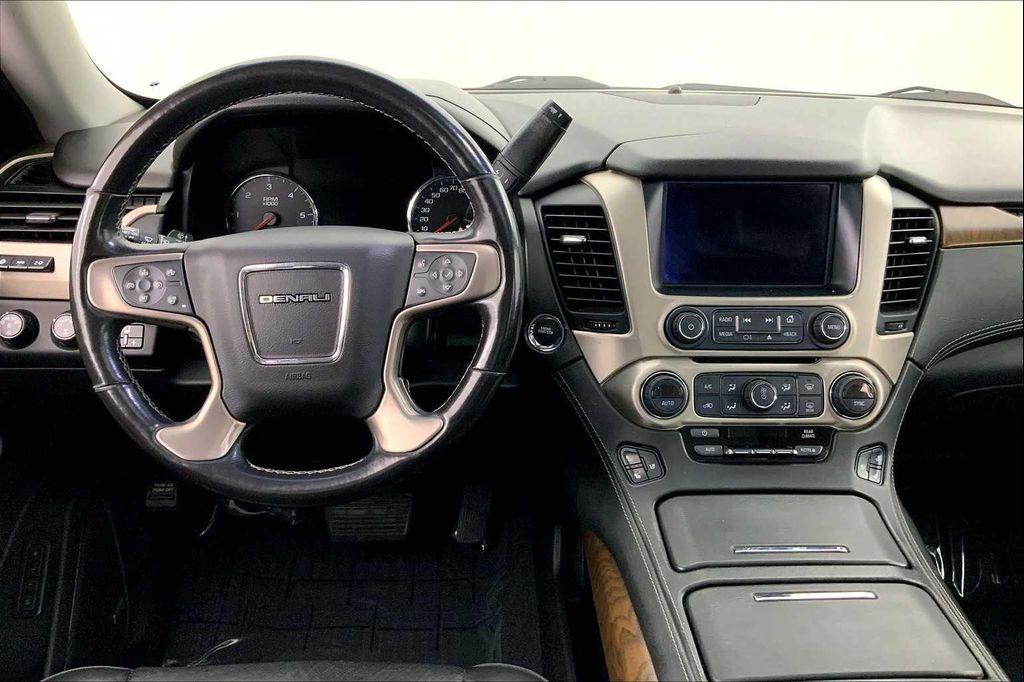 used 2019 GMC Yukon car, priced at $25,997