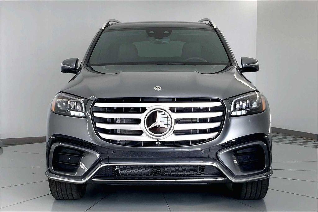 new 2025 Mercedes-Benz GLS 450 car, priced at $81,200