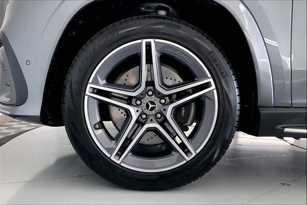 new 2025 Mercedes-Benz GLS 450 car, priced at $81,200